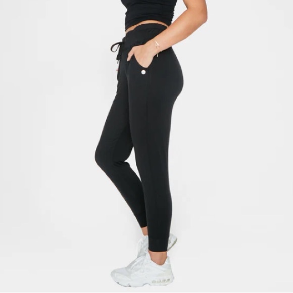 Senita Athletics Weekend Joggers - Black - Size M - Picture 3 of 13